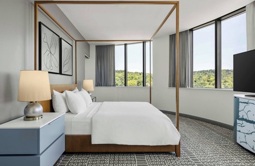 Montclair Hotel | The MC, Autograph Collection