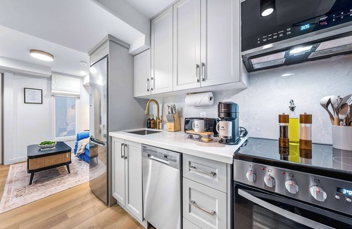Grange Park Apartment | The McCaul | Cozy Basement Near FIFA World Cup