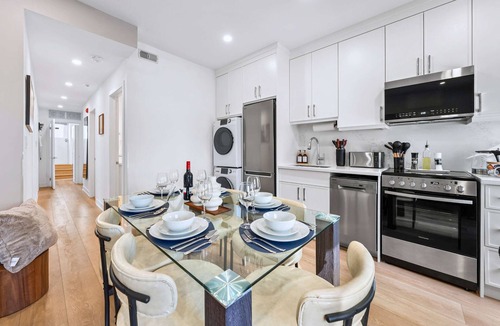 Grange Park Hotel | The McCaul | Premium DT Suite near FIFA 2026