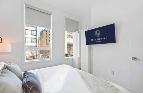 Grange Park Hotel | The McCaul | Spacious DT Suite near FIFA 2026