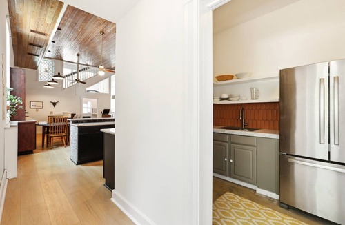 Elgin Villa | The McKinley on Elgin's Historic Main Street