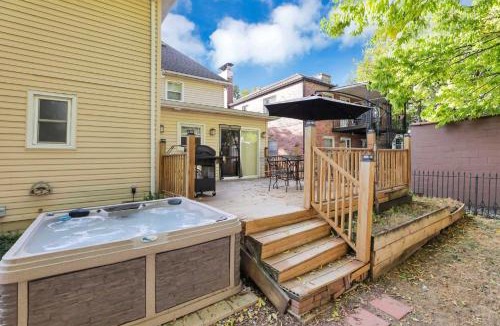 Grandview Heights House | The Meadow Adventure