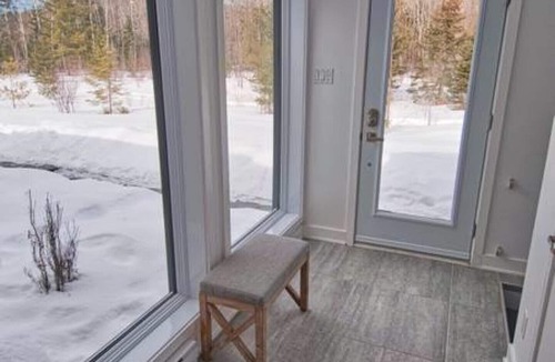 La Peche House | The Meadow