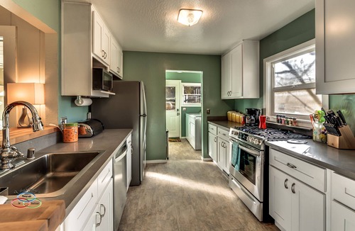 Murphys House | The Meadow - downtown Murphys