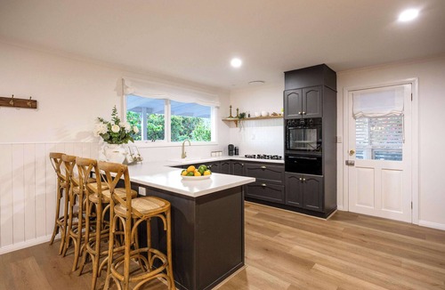 Yarra Glen House | The Meadow Yarra Valley | Spa & Sauna