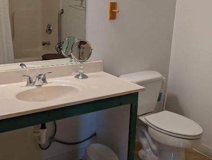 East Springfield Hotel | The Meadowlark Inn