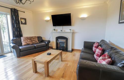 Pentraeth House | The Meadows