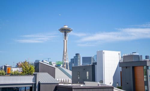 Lower Queen Anne Hotel | The Mediterranean Inn