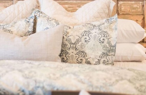 Fredericksburg House | The Melvin: Wine Trail Oasis, Hot Tub & Fire Pit