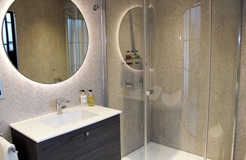 Tideswell Hotel | The Merchant's Yard