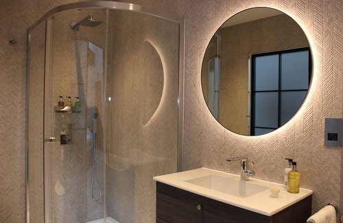 Tideswell Hotel | The Merchant's Yard