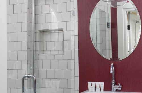 Salem Hotel | The Merchant