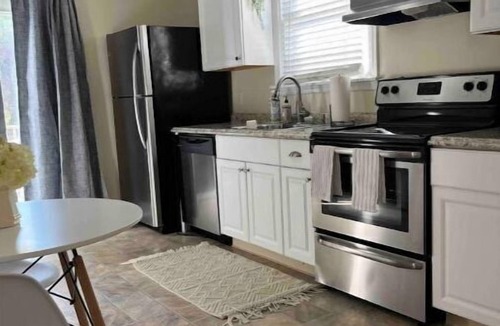 New Castle Apartment | The Mercury B & B