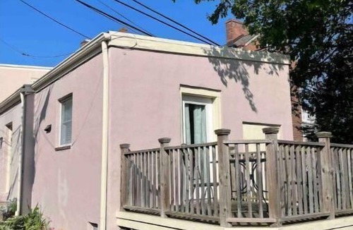 New Castle Apartment | The Mercury B & B