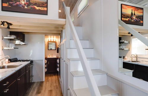 Defiance Apartment | ‘The Merlot Bungalow’ Defiance Tiny Home on Trail