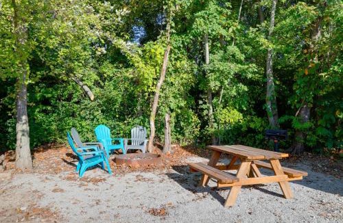 Defiance Apartment | ‘The Merlot Bungalow’ Defiance Tiny Home on Trail