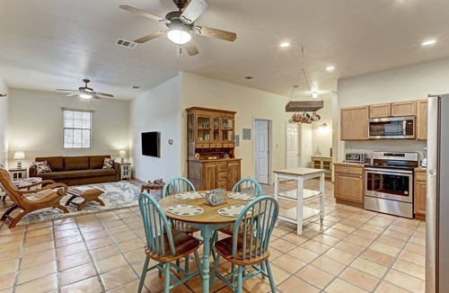Belterra House | The Merlowe Breathtaking 17 Acres DRIPPING SPRINGS AND ATX CLOSE TO EVERYTHING!