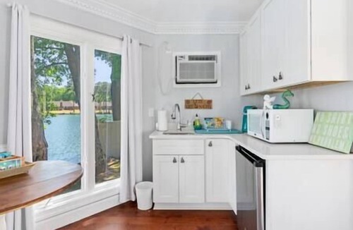 Portsmouth House | The Mermaids Lair 🧜‍♀️