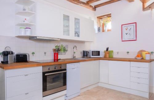 Puligny-Montrachet Apartment | The Mews