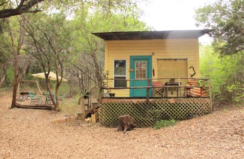 Marble Falls House | The Mexico Cabin at Creekside Camp & Cabins