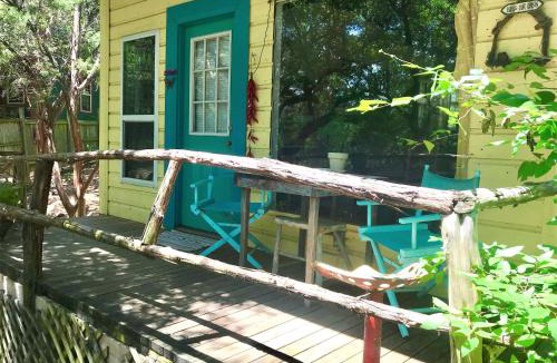 Marble Falls House | The Mexico Cabin at Creekside Camp & Cabins