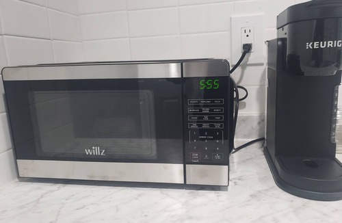 Cranston Apartment | The Micro-Suite at The Eden Park Inn *Tiny Apt