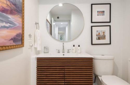 South Haven House | The MidMod of The Lake