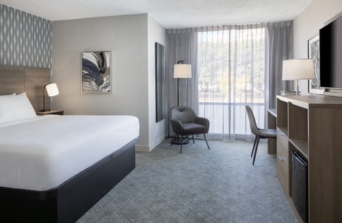 Prudential - St. Botolph Hotel | The Midtown Hotel MOD Collection by Sonesta