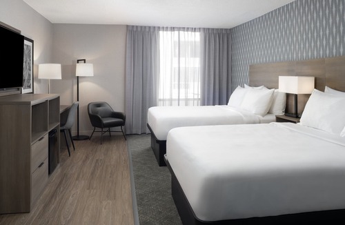 Prudential - St. Botolph Hotel | The Midtown Hotel MOD Collection by Sonesta