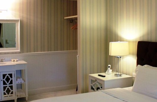 Woodbury Hotel | The Milestone Inn