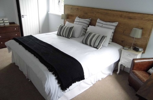 Llandybie Bed & Breakfast | The Mill at Glynhir