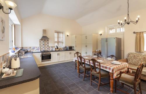 Bampton House | The Mill House