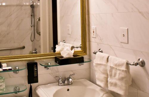 Millbrae Hotel | The Millwood