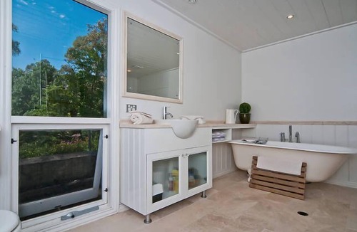 Cockatoo Valley Bed & Breakfast | The Miners Cottage Barossa