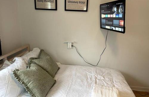 Hull Apartment | The Mini Apartment on Richer