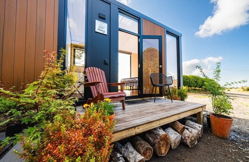 Rewa House | The Mini Mountain Hut 1 by Tiny Away