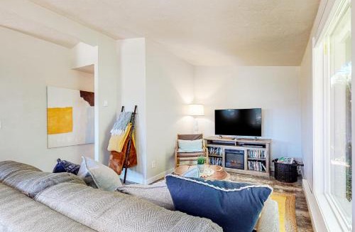 Lilliwaup House | The Mint At Hood Canal