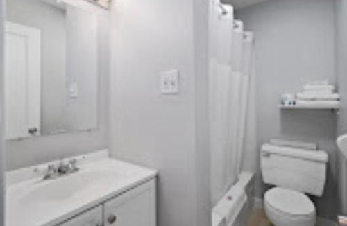 Rock Springs Apartment | The Mint Motel