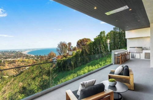 Pacific Palisades House | The Miramar Estate- A Sanctuary Above Los Angeles w/180° Ocean-to-City Views