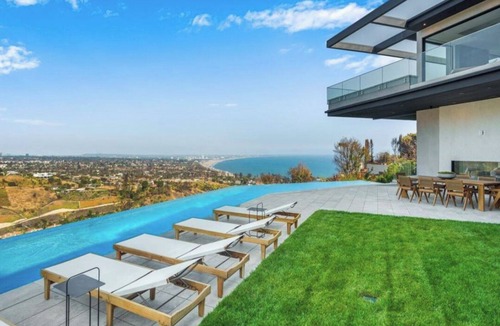 Pacific Palisades House | The Miramar Estate- A Sanctuary Above Los Angeles w/180° Ocean-to-City Views