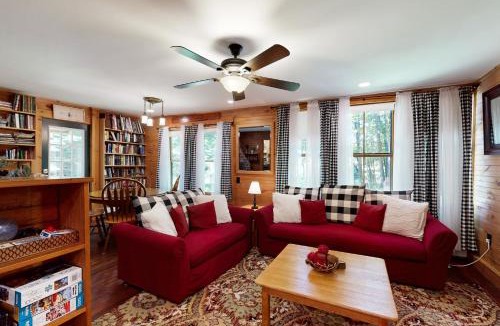 North Woodstock House | The Mitchell House