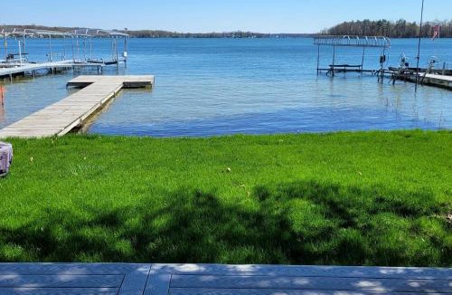 Middleville House | The Mitten Lake Escape