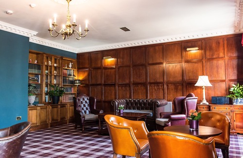 Acton Trussell Hotel | The Moat House