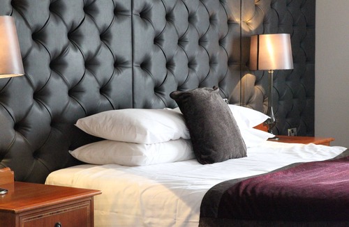 Acton Trussell Hotel | The Moat House