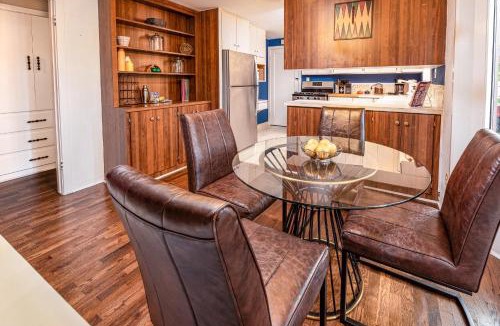 Eugene House | The Mod Pod- 2BR, sunroom, gazebo