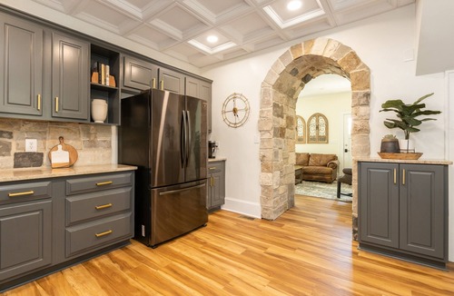 Rock Hill House | The Modern Classic | 4Bd/3Bth Home | Sleeps 10