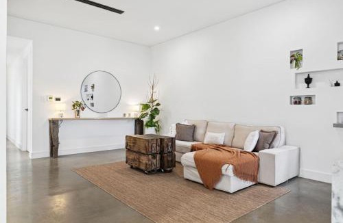 Greenacres House | The Modern Comfort Home