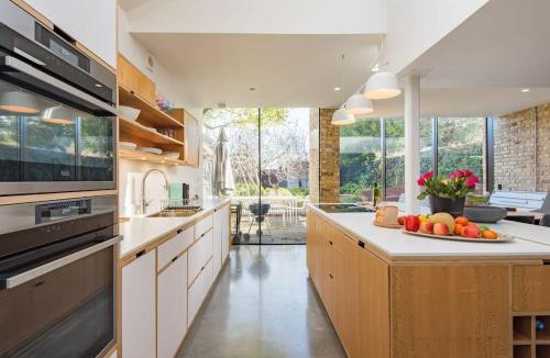 Whitstable House | The Modern Cottage