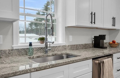 Orange House | The Modern Home Retreatnn