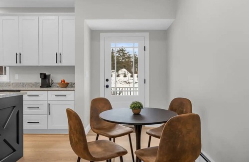 Orange House | The Modern Home Retreatnn